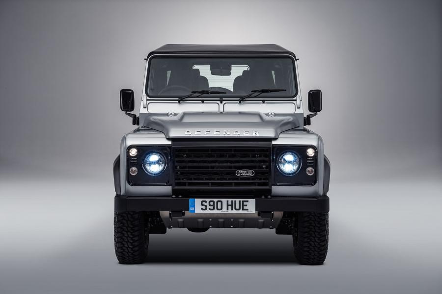  Land Rover Defender 90 2.000.000th 2015 года  (фото 4 из 19)